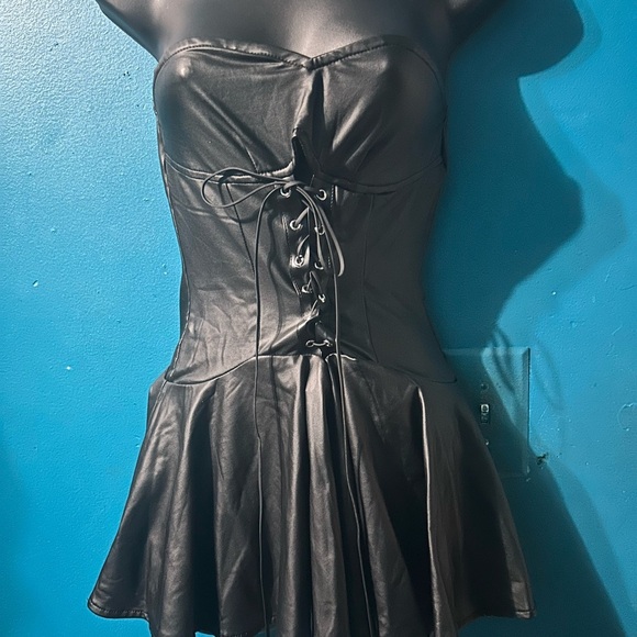 BUNDLE SALE: 15 % off 2 or more dresses/skirt sets - Picture 2 of 6